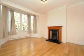 4 bedroom Detached t...